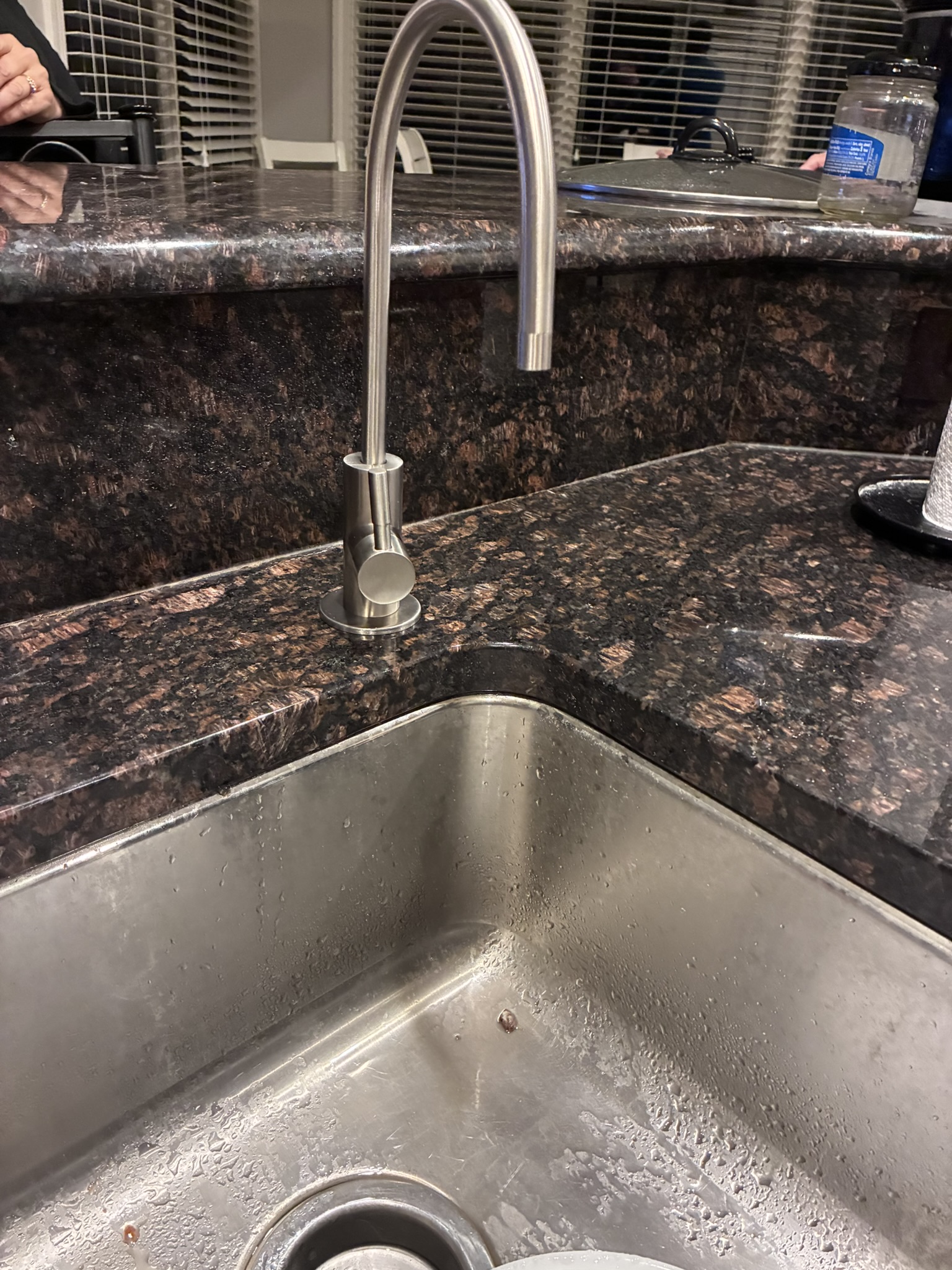 RO water faucet installed on granite countertop Des Moines